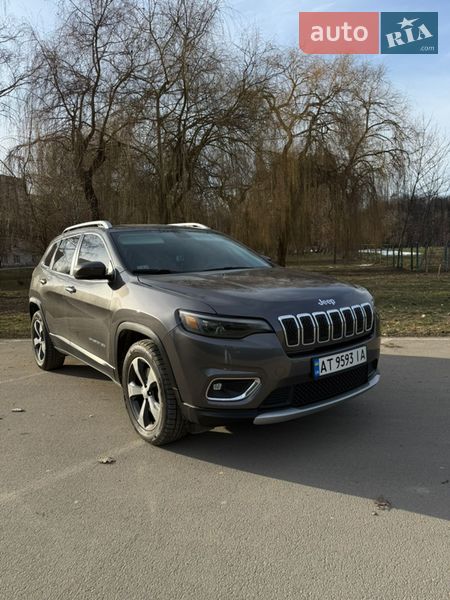 Jeep Cherokee
