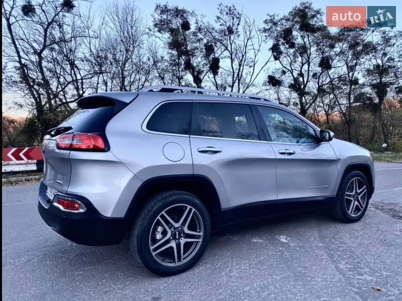 Jeep Cherokee