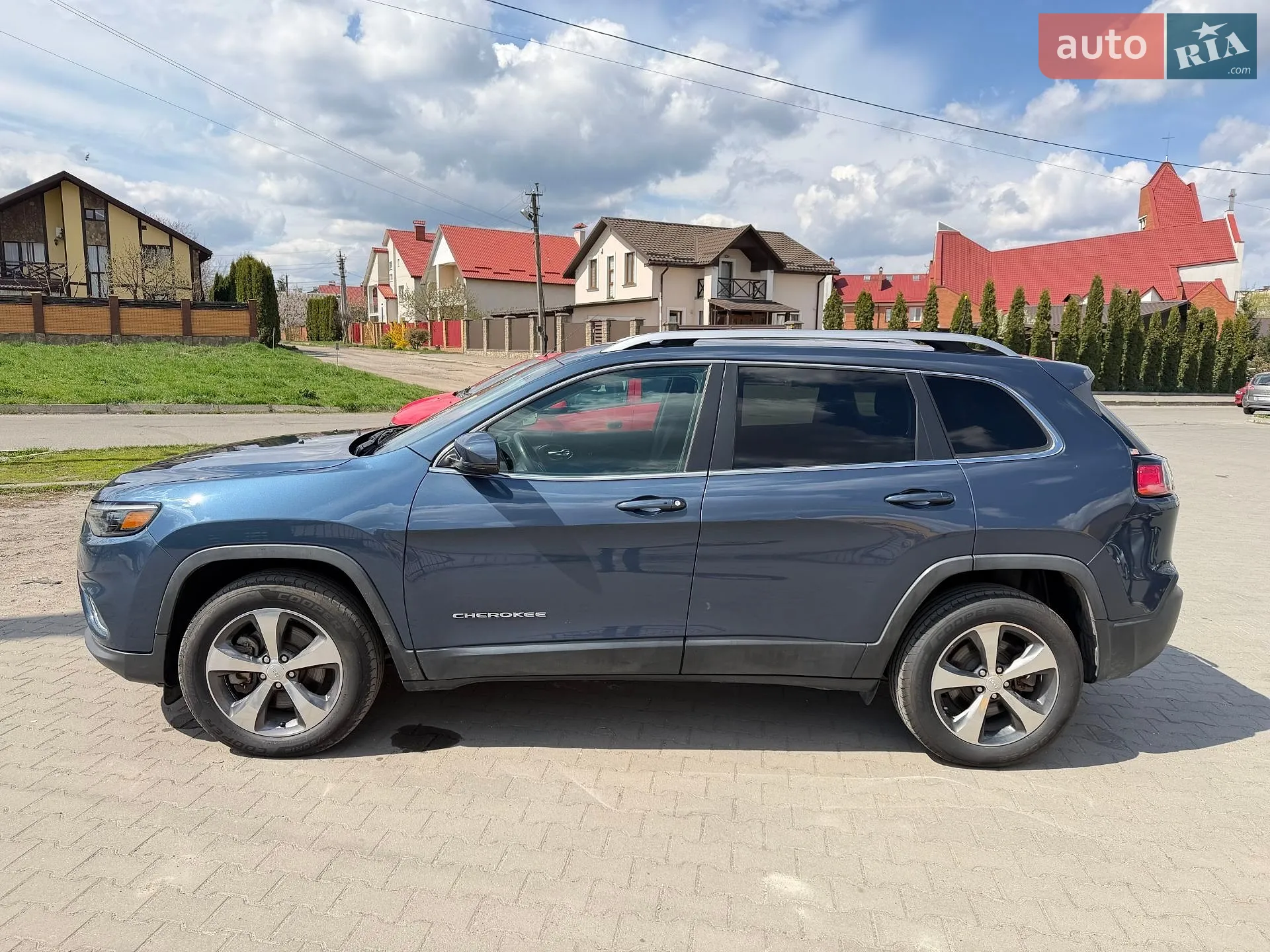 Jeep Cherokee 2019 VIN 1C4PJMDX5KD445436 фото оголошення 4 з 26