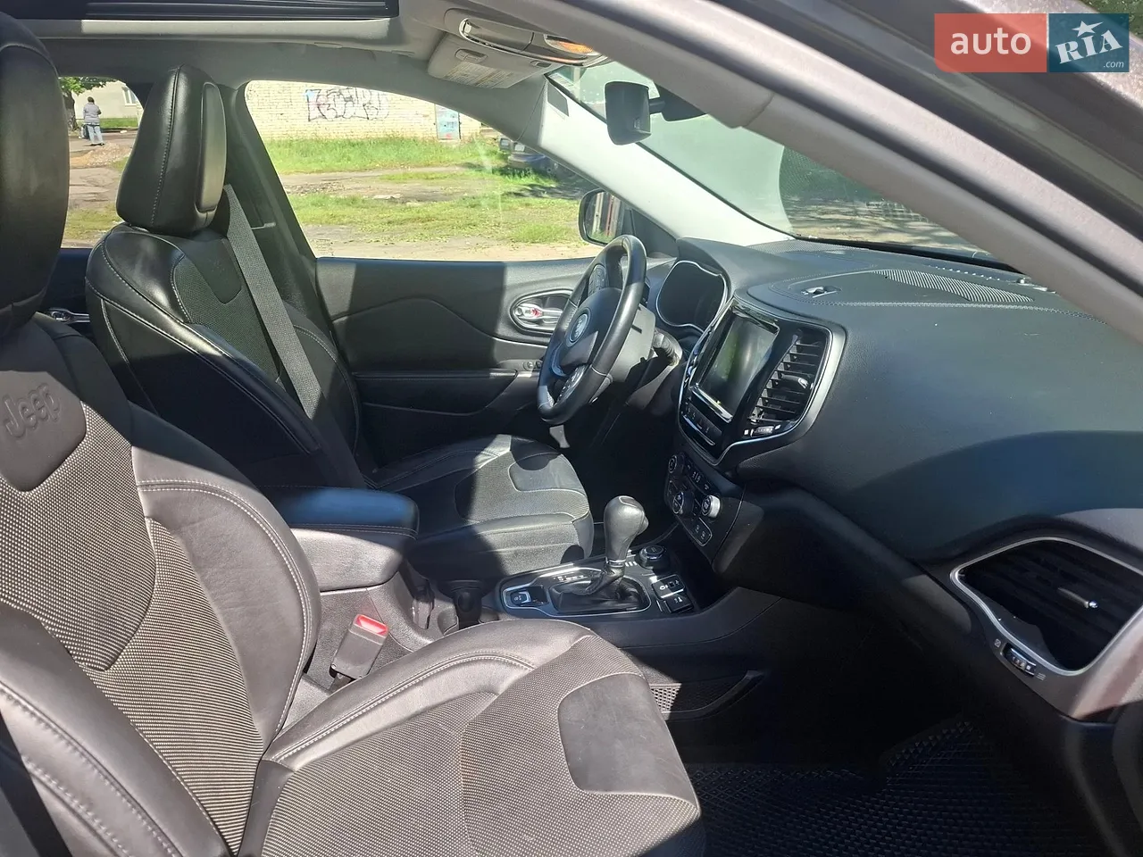 2019 Jeep Cherokee - мініатюра 2