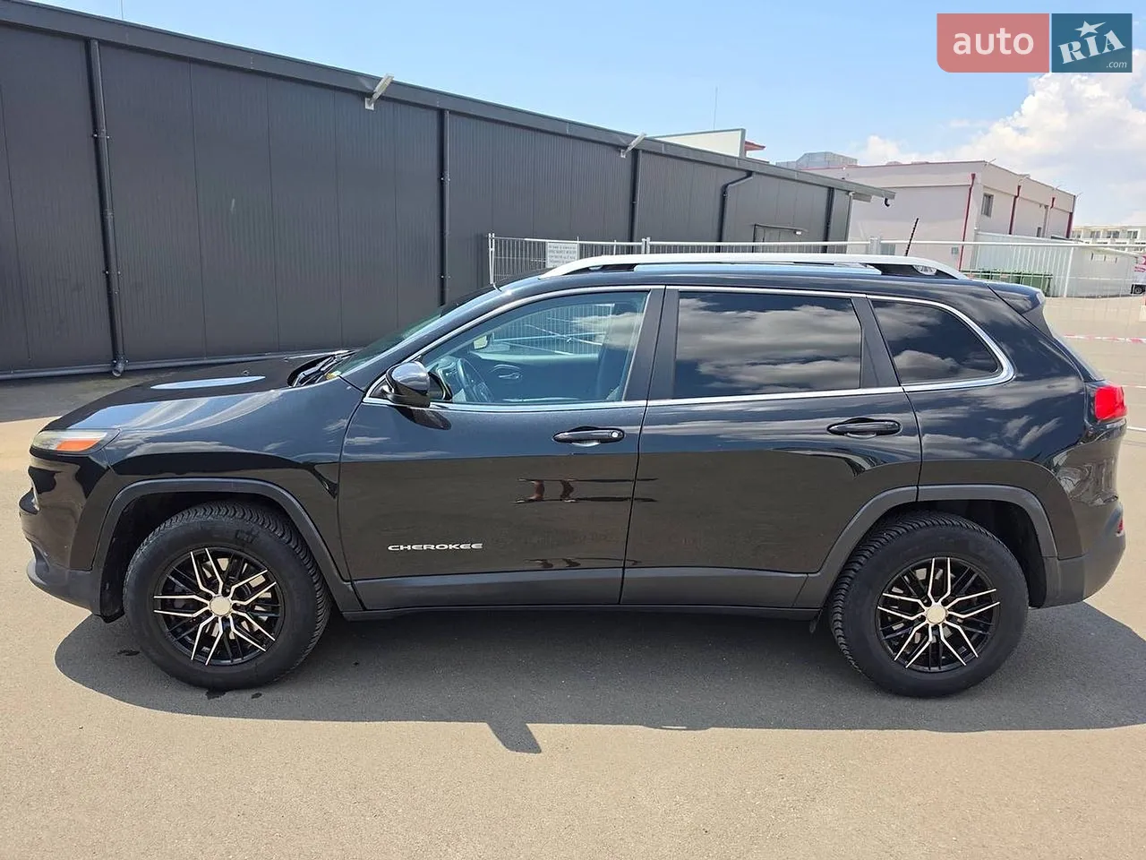 2016 Jeep Cherokee - мініатюра 5
