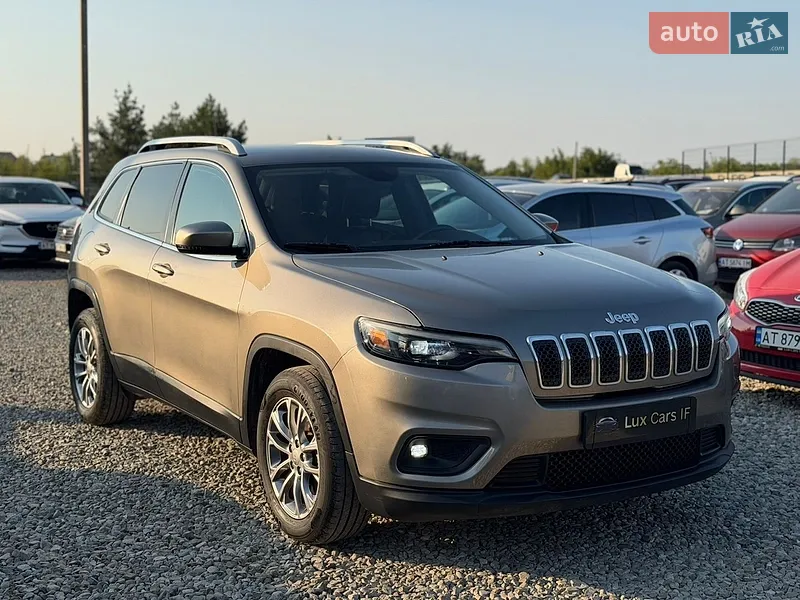 Jeep Cherokee