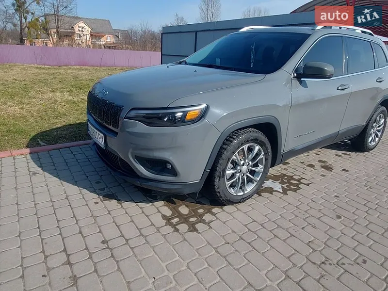Jeep Cherokee