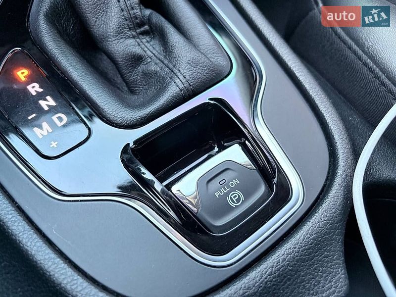 Внедорожник / Кроссовер Jeep Cherokee 2019 в Днепре фото 37 Внедорожник / Кроссовер Jeep Cherokee 2019 в Днепре