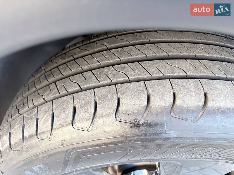 Внедорожник / Кроссовер Jeep Cherokee 2019 в Днепре фото 15 Внедорожник / Кроссовер Jeep Cherokee 2019 в Днепре