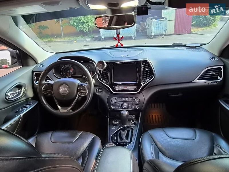 Внедорожник / Кроссовер Jeep Cherokee 2019 в Киеве фото 10 Внедорожник / Кроссовер Jeep Cherokee 2019 в Киеве