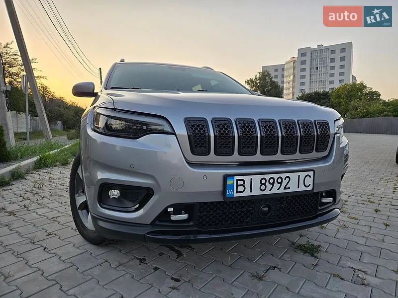 Jeep Cherokee