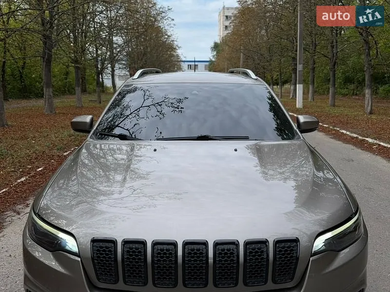Jeep Cherokee 2021