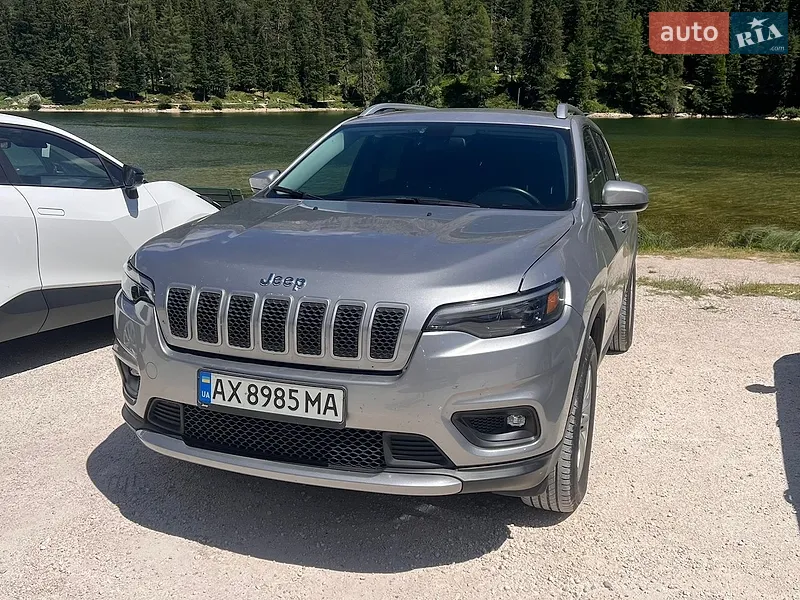 Jeep Cherokee