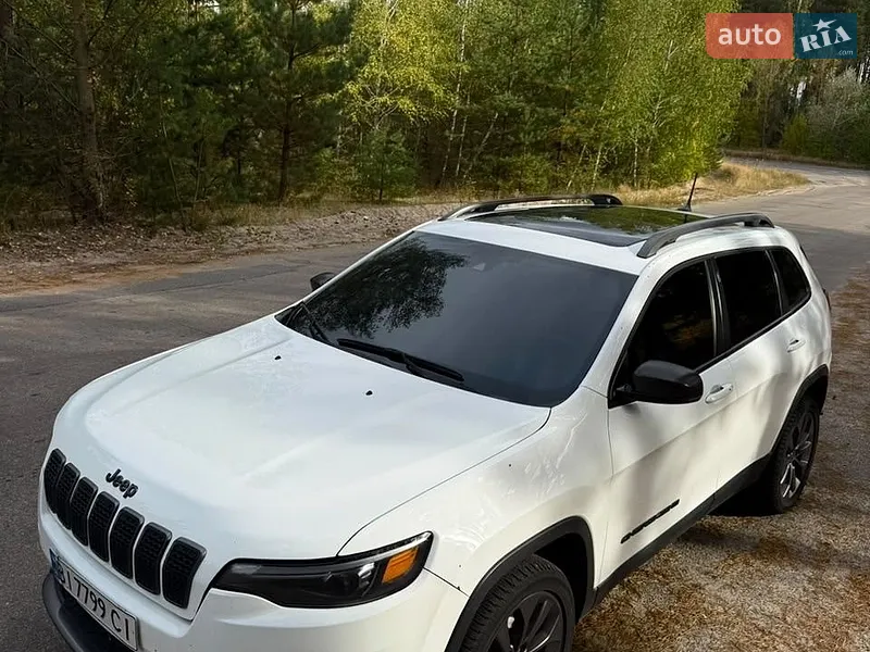 Jeep Cherokee