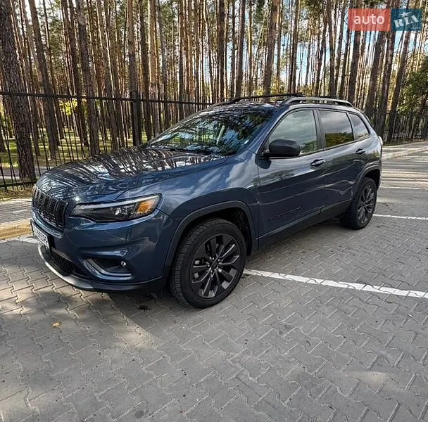 Jeep Cherokee