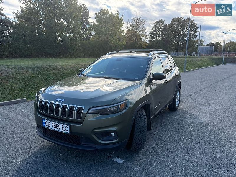 Внедорожник / Кроссовер Jeep Cherokee 2019 в Ужгороде
