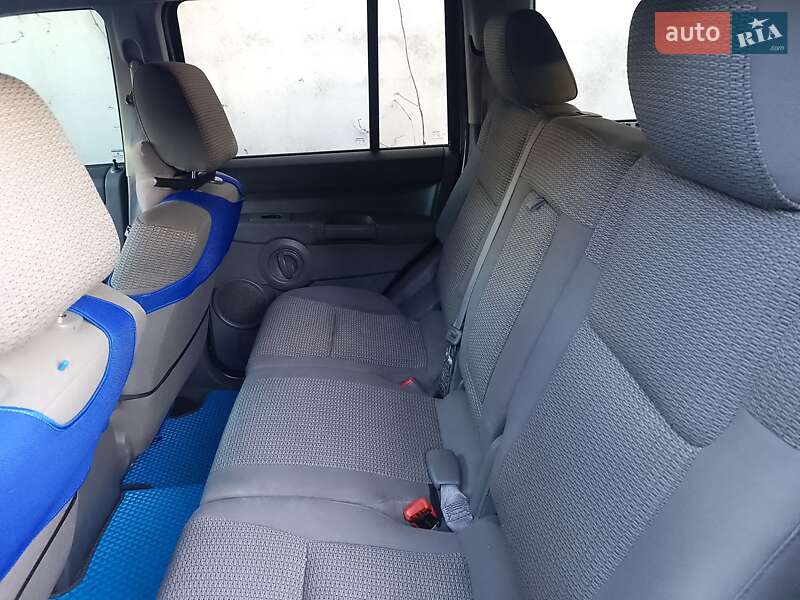 Внедорожник / Кроссовер Jeep Commander 2005 в Луцке фото 6 Внедорожник / Кроссовер Jeep Commander 2005 в Луцке