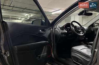 Внедорожник / Кроссовер Jeep Compass 2020 в Киеве