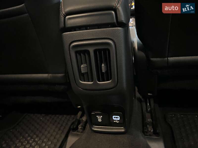 Внедорожник / Кроссовер Jeep Compass 2020 в Киеве