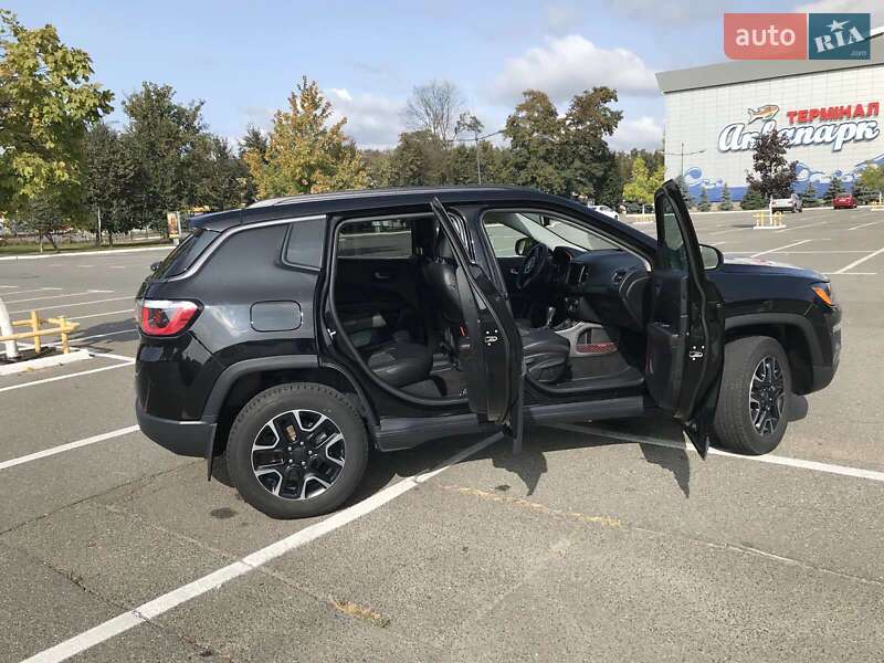 Внедорожник / Кроссовер Jeep Compass 2018 в Киеве