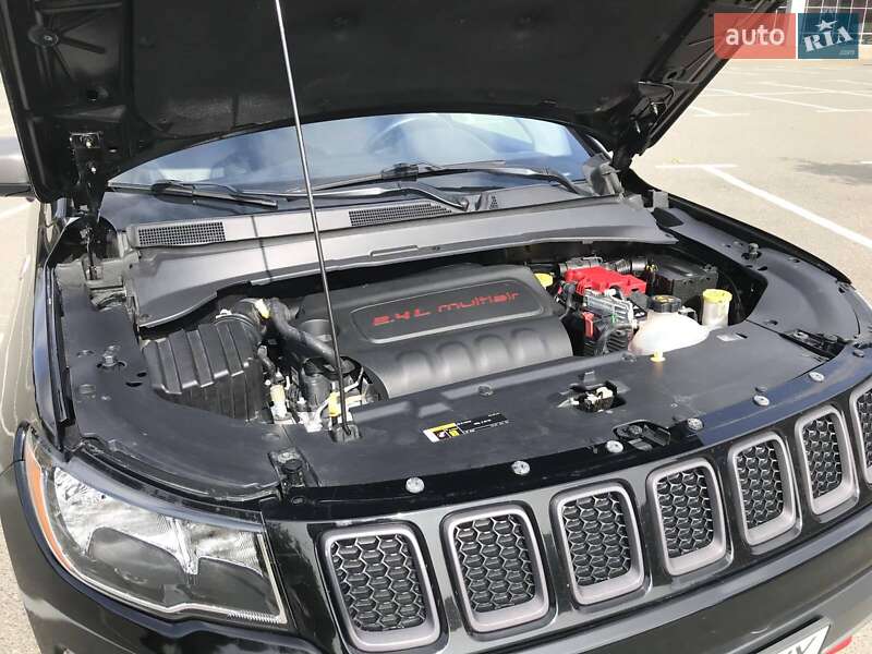 Внедорожник / Кроссовер Jeep Compass 2018 в Киеве