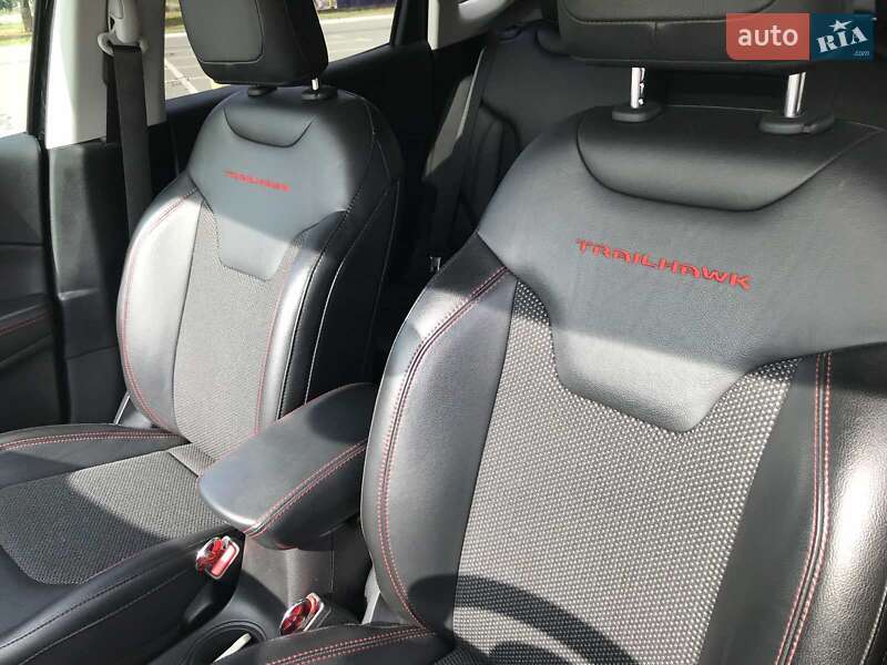 Внедорожник / Кроссовер Jeep Compass 2018 в Киеве