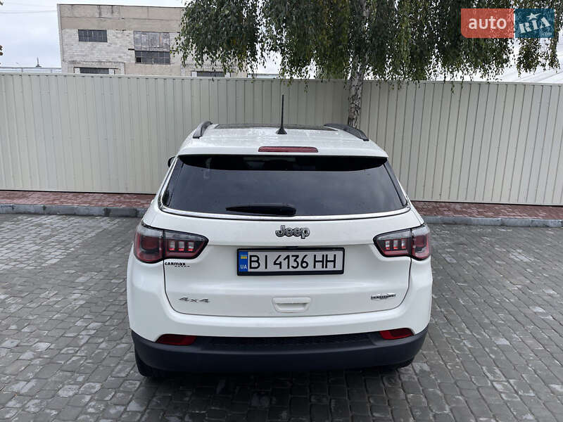 Внедорожник / Кроссовер Jeep Compass 2017 в Кременчуге