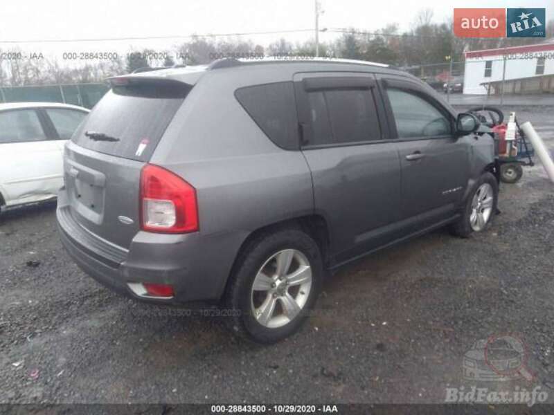 Внедорожник / Кроссовер Jeep Compass 2012 в Киеве