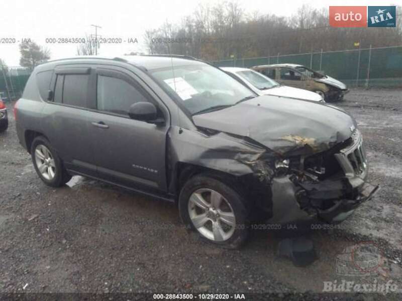 Внедорожник / Кроссовер Jeep Compass 2012 в Киеве