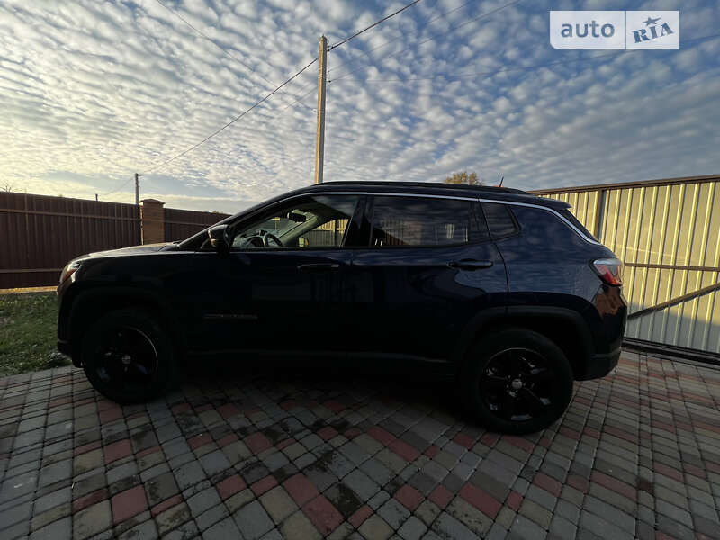 Внедорожник / Кроссовер Jeep Compass 2018 в Киеве