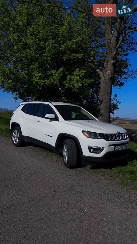 Внедорожник / Кроссовер Jeep Compass 2017 в Черкассах