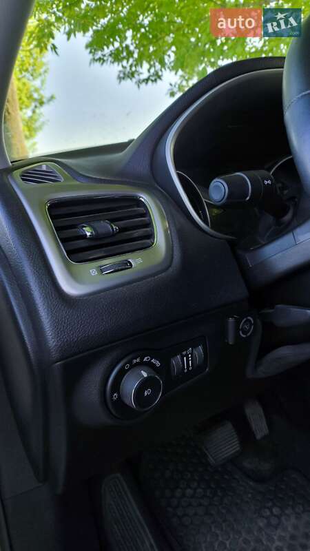 Внедорожник / Кроссовер Jeep Compass 2017 в Черкассах