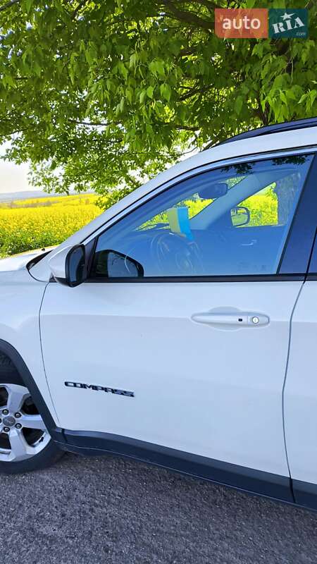 Внедорожник / Кроссовер Jeep Compass 2017 в Черкассах