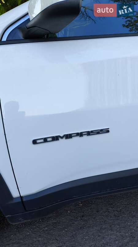 Внедорожник / Кроссовер Jeep Compass 2017 в Черкассах