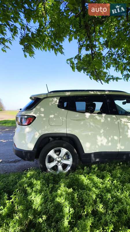 Внедорожник / Кроссовер Jeep Compass 2017 в Черкассах