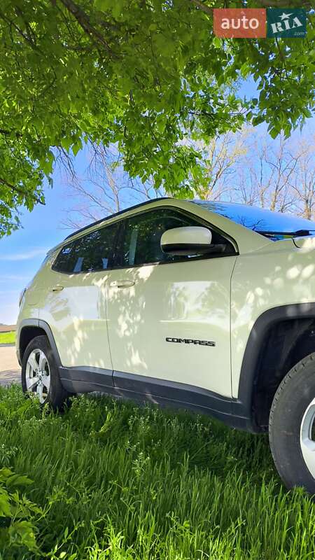 Внедорожник / Кроссовер Jeep Compass 2017 в Черкассах