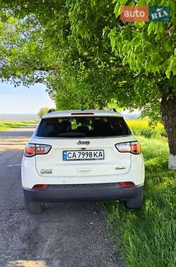 Внедорожник / Кроссовер Jeep Compass 2017 в Черкассах