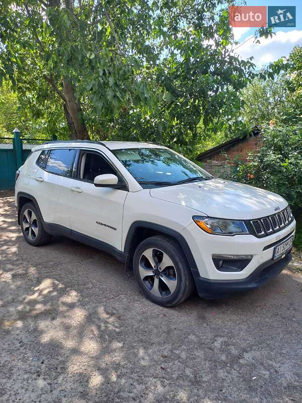 Внедорожник / Кроссовер Jeep Compass 2017 в Киеве