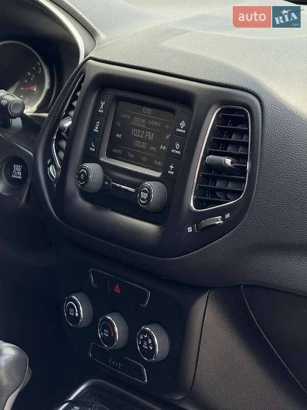 Позашляховик / Кросовер Jeep Compass 2018 в Чернівцях