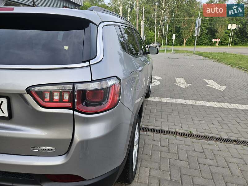 Внедорожник / Кроссовер Jeep Compass 2017 в Харькове