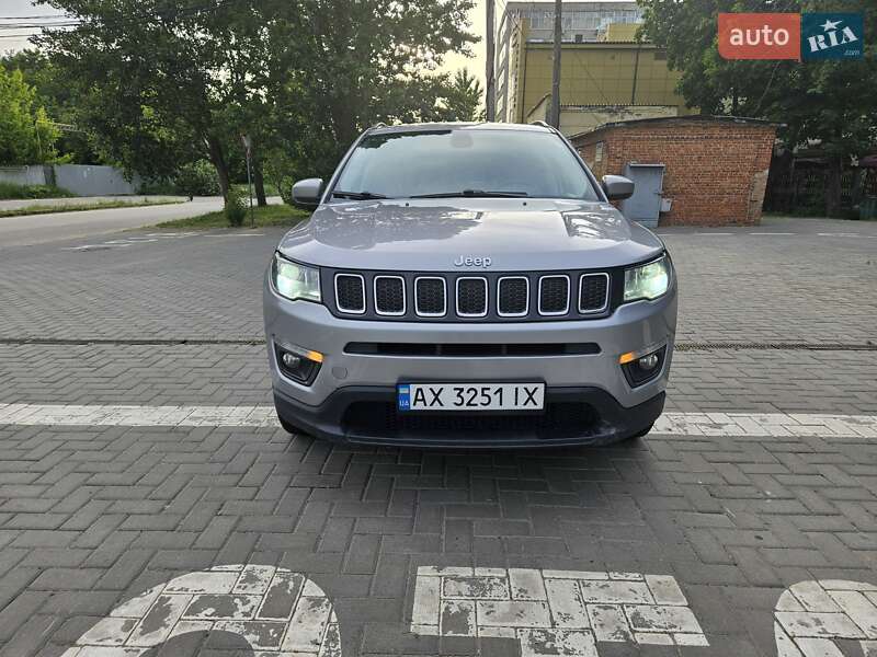 Внедорожник / Кроссовер Jeep Compass 2017 в Харькове