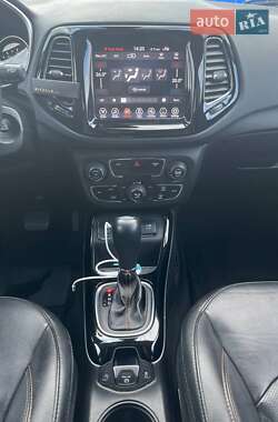 Внедорожник / Кроссовер Jeep Compass 2019 в Киеве