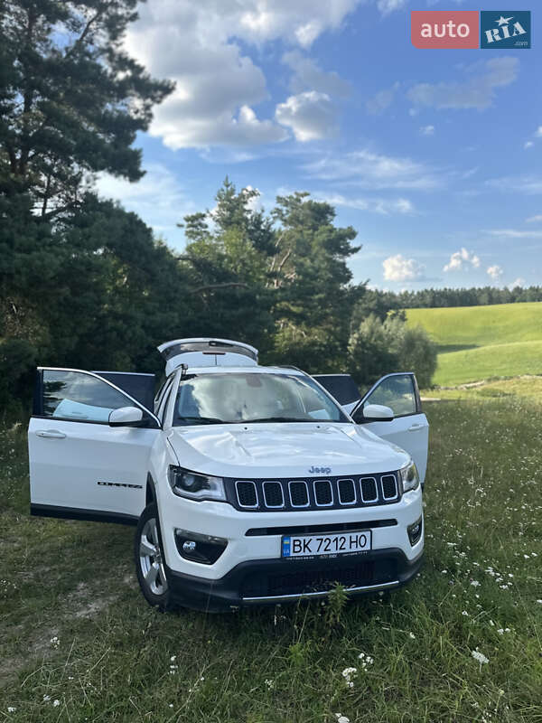 Позашляховик / Кросовер Jeep Compass 2019 в Луцьку фото 2 Позашляховик / Кросовер Jeep Compass 2019 в Луцьку