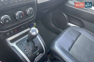 Внедорожник / Кроссовер Jeep Compass 2013 в Баре