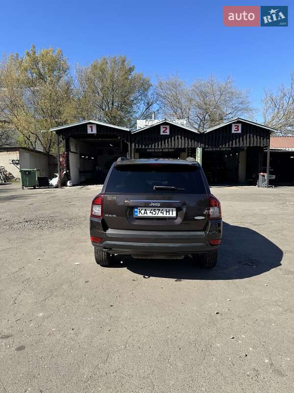 Внедорожник / Кроссовер Jeep Compass 2014 в Киеве