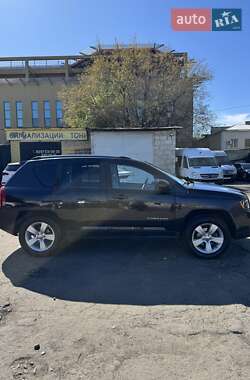 Внедорожник / Кроссовер Jeep Compass 2014 в Киеве