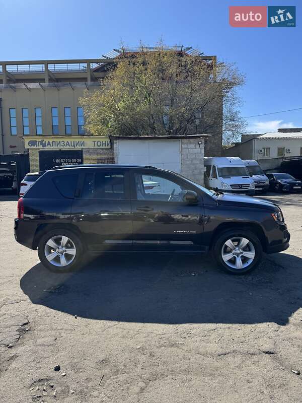 Внедорожник / Кроссовер Jeep Compass 2014 в Киеве