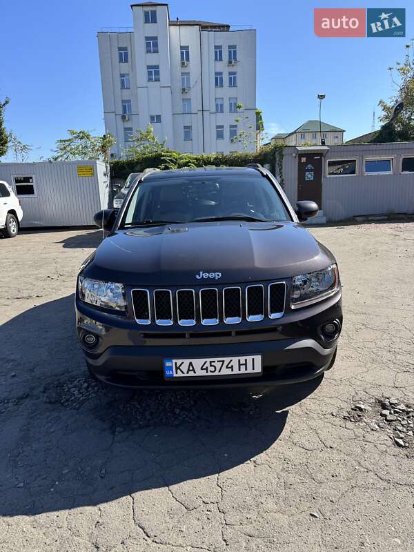 Внедорожник / Кроссовер Jeep Compass 2014 в Киеве