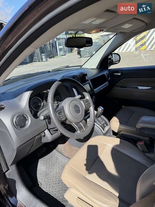 Внедорожник / Кроссовер Jeep Compass 2014 в Киеве