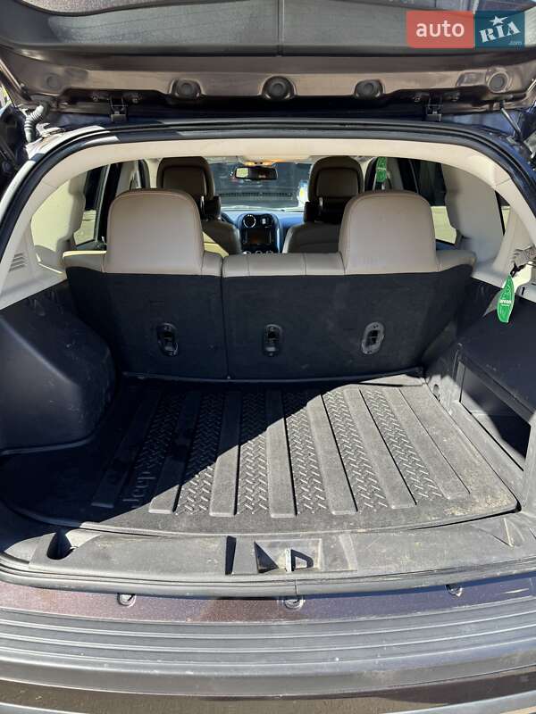 Внедорожник / Кроссовер Jeep Compass 2014 в Киеве