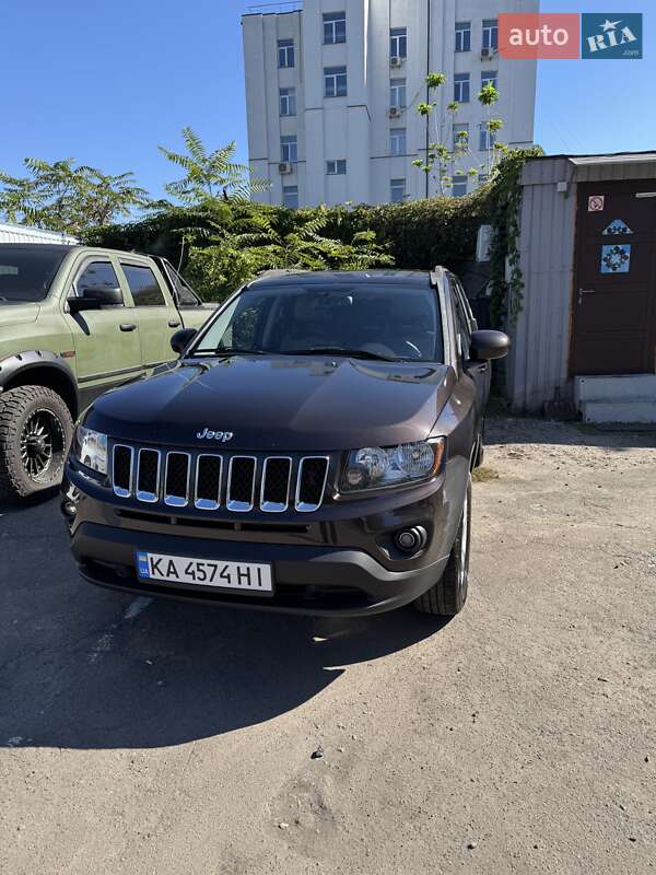 Внедорожник / Кроссовер Jeep Compass 2014 в Киеве