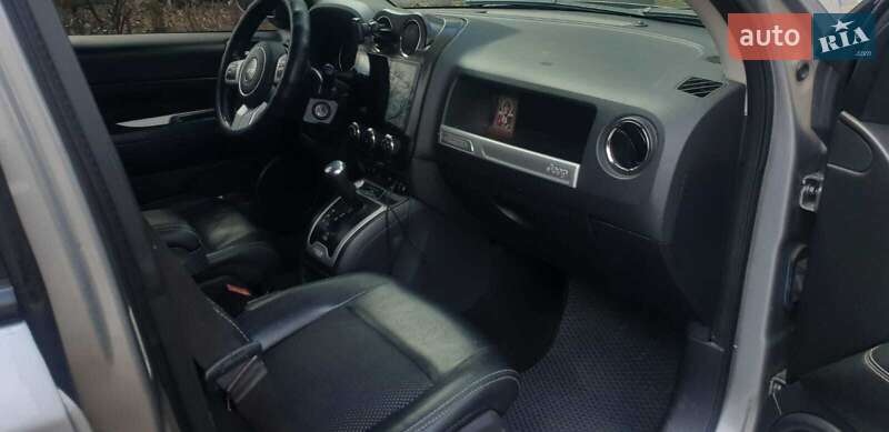 Внедорожник / Кроссовер Jeep Compass 2016 в Киеве