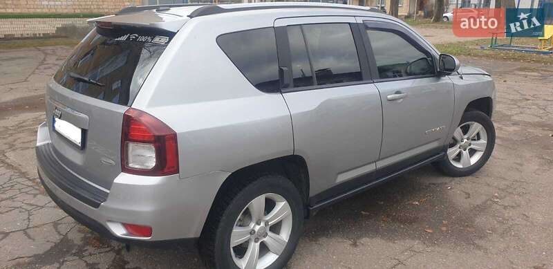 Внедорожник / Кроссовер Jeep Compass 2016 в Киеве