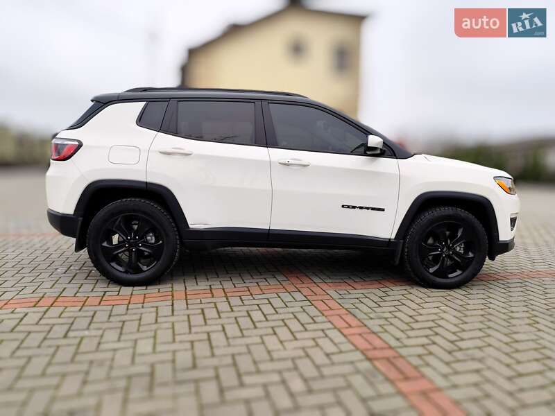 Внедорожник / Кроссовер Jeep Compass 2018 в Золочеве